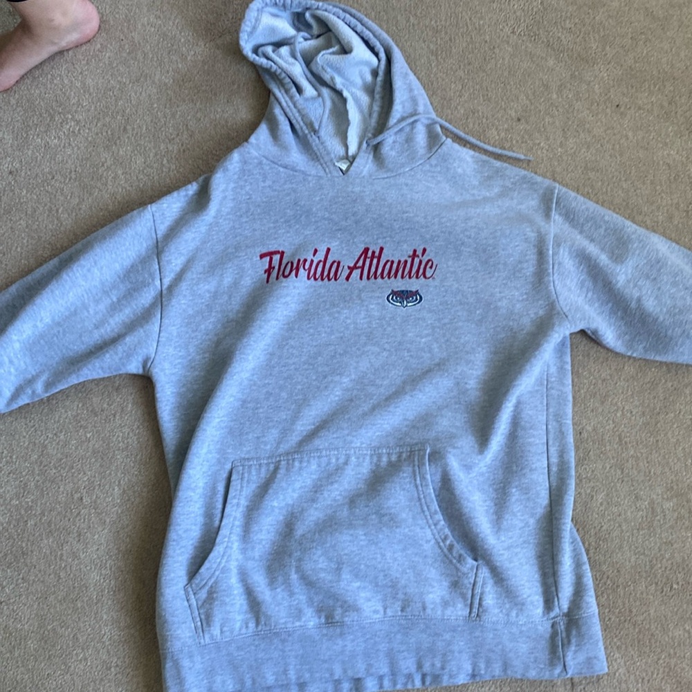 Florida Atlantic sweatshirts size large. Wellington negotiate price.